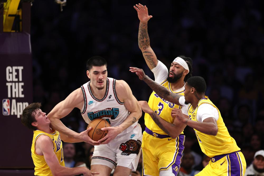 表现虽有亮 表现虽有亮