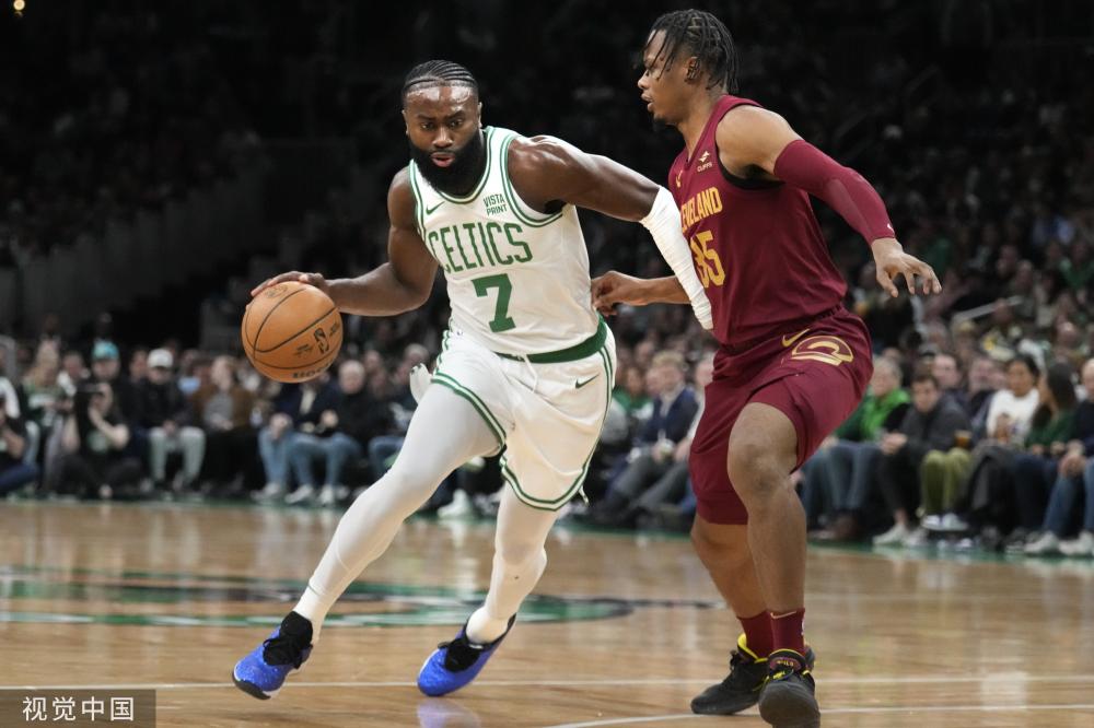 持续吸引更 持续吸引更